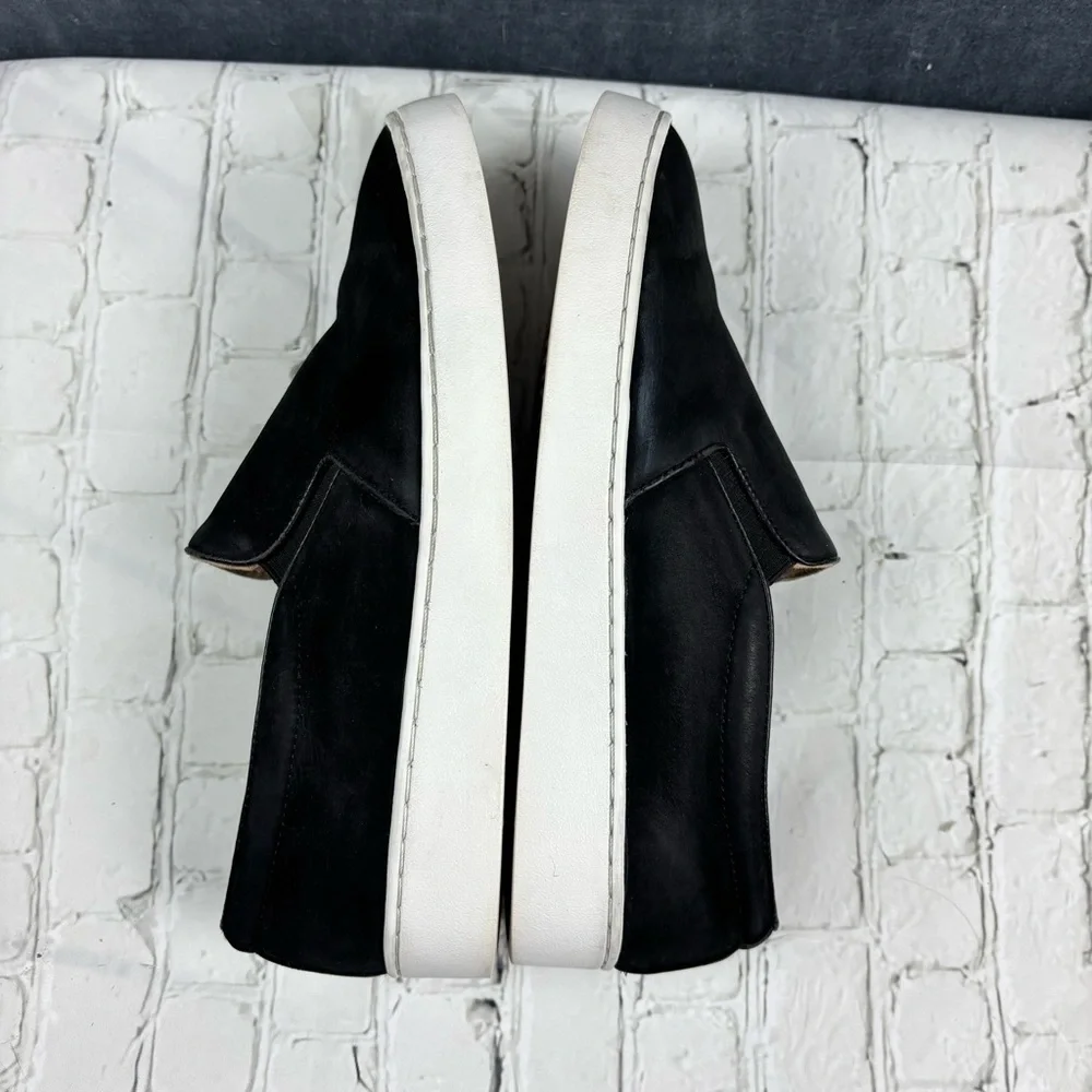 EUC Vionic Shoes Womens 7.5 Midi Loafers Black Suede Slip On Sneakers Casual